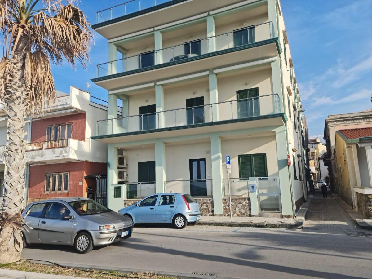 Apartamento La Porta Delle Eolie Capo dʼOrlando Exterior foto